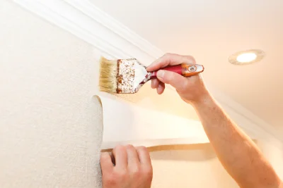 Pose de papier peint à Mâron — revêtements muraux et toiles de verre